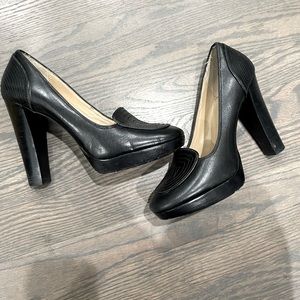Michael Michael Kors Black Platform heels. Size 7.5